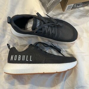 Brand new Men’s NOBULL drive mesh runner size 9 dark grey